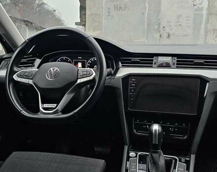 Серый Фольксваген Пассат, объемом двигателя 1.97 л и пробегом 220 тыс. км за 18500 $, фото 27 на Automoto.ua