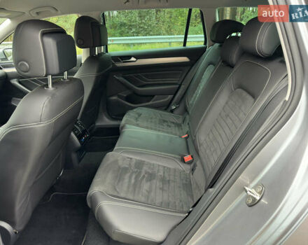 Серый Фольксваген Пассат, объемом двигателя 2 л и пробегом 181 тыс. км за 26699 $, фото 68 на Automoto.ua