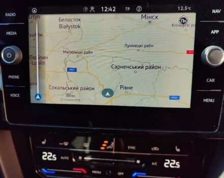 Серый Фольксваген Пассат, объемом двигателя 1.97 л и пробегом 198 тыс. км за 21000 $, фото 27 на Automoto.ua