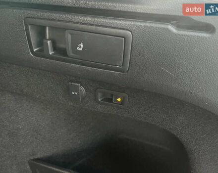 Серый Фольксваген Пассат, объемом двигателя 1.97 л и пробегом 195 тыс. км за 22500 $, фото 32 на Automoto.ua