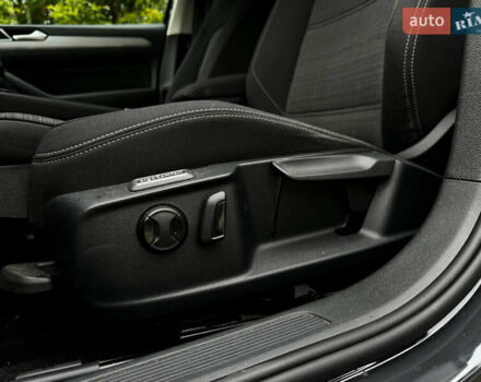 Фольксваген Пассат 2021 в Житомире на Automoto.ua Серый Фольксваген Пассат, объемом двигателя 1.97 л и пробегом 186 тыс. км за 24000 $, фото 23 на Automoto.ua