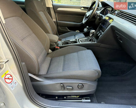 Сірий Фольксваген Пассат, об'ємом двигуна 1.4 л та пробігом 162 тис. км за 24999 $, фото 64 на Automoto.ua