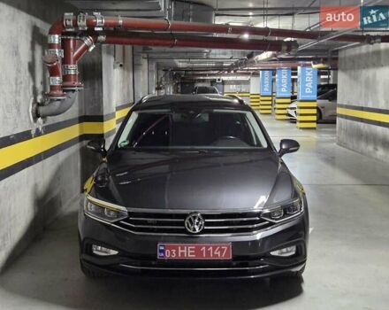 Сірий Фольксваген Пассат, об'ємом двигуна 2 л та пробігом 179 тис. км за 22990 $, фото 67 на Automoto.ua