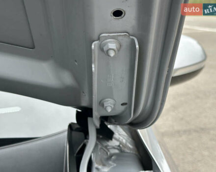 Серый Фольксваген Пассат, объемом двигателя 2 л и пробегом 181 тыс. км за 26699 $, фото 133 на Automoto.ua