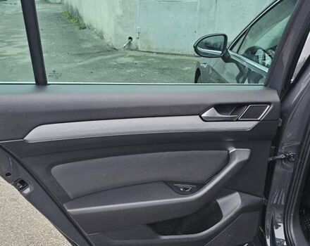 Серый Фольксваген Пассат, объемом двигателя 1.97 л и пробегом 220 тыс. км за 18500 $, фото 23 на Automoto.ua