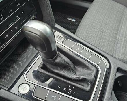 Серый Фольксваген Пассат, объемом двигателя 1.97 л и пробегом 220 тыс. км за 18500 $, фото 20 на Automoto.ua