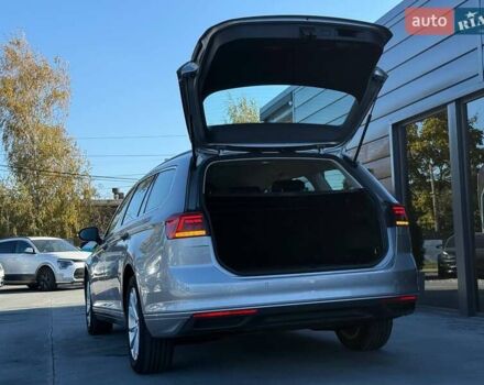 Серый Фольксваген Пассат, объемом двигателя 1.97 л и пробегом 179 тыс. км за 20900 $, фото 15 на Automoto.ua