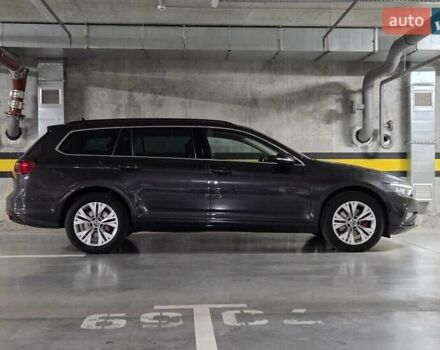 Сірий Фольксваген Пассат, об'ємом двигуна 2 л та пробігом 179 тис. км за 22990 $, фото 35 на Automoto.ua