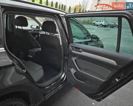 Сірий Фольксваген Пассат, об'ємом двигуна 2 л та пробігом 179 тис. км за 22990 $, фото 148 на Automoto.ua