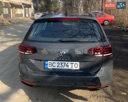 Сірий Фольксваген Пассат, об'ємом двигуна 2 л та пробігом 135 тис. км за 27714 $, фото 3 на Automoto.ua