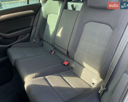 Серый Фольксваген Пассат, объемом двигателя 2 л и пробегом 195 тыс. км за 20954 $, фото 23 на Automoto.ua