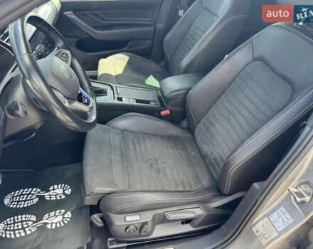 Фольксваген Пассат 2021 в Мукачеве на Automoto.ua Серый Фольксваген Пассат, объемом двигателя 1.4 л и пробегом 179 тыс. км за 24999 $, фото 13 на Automoto.ua