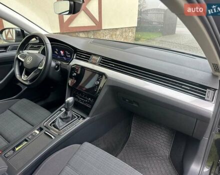 Серый Фольксваген Пассат, объемом двигателя 2 л и пробегом 219 тыс. км за 24308 $, фото 10 на Automoto.ua