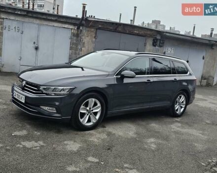 Серый Фольксваген Пассат, объемом двигателя 1.97 л и пробегом 220 тыс. км за 18500 $, фото 1 на Automoto.ua