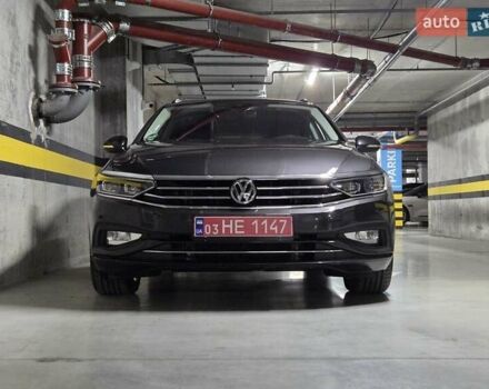 Сірий Фольксваген Пассат, об'ємом двигуна 2 л та пробігом 179 тис. км за 22990 $, фото 68 на Automoto.ua