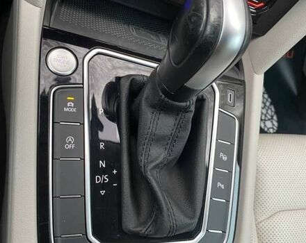 Серый Фольксваген Пассат, объемом двигателя 1.97 л и пробегом 156 тыс. км за 24300 $, фото 24 на Automoto.ua