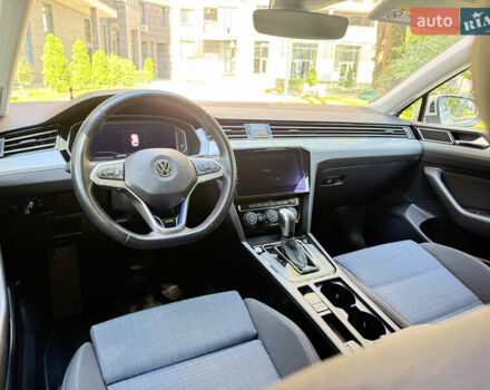 Сірий Фольксваген Пассат, об'ємом двигуна 1.4 л та пробігом 162 тис. км за 24999 $, фото 53 на Automoto.ua