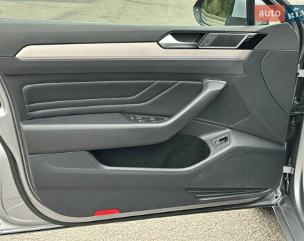 Серый Фольксваген Пассат, объемом двигателя 2 л и пробегом 181 тыс. км за 26699 $, фото 60 на Automoto.ua