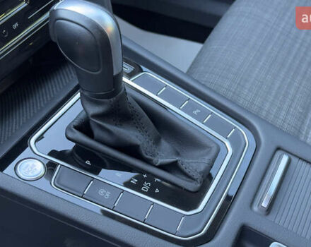 Серый Фольксваген Пассат, объемом двигателя 1.97 л и пробегом 175 тыс. км за 22741 $, фото 30 на Automoto.ua