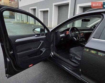 Сірий Фольксваген Пассат, об'ємом двигуна 2 л та пробігом 179 тис. км за 22990 $, фото 109 на Automoto.ua