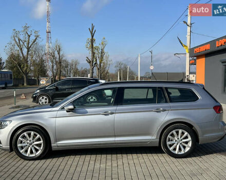 Серый Фольксваген Пассат, объемом двигателя 2 л и пробегом 235 тыс. км за 20658 $, фото 3 на Automoto.ua