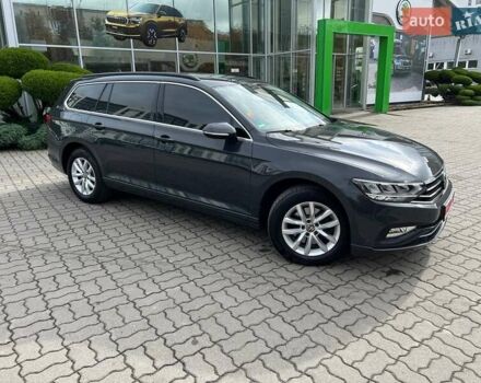 Фольксваген Пассат 2021 у Луцьку на Automoto.ua Сірий Фольксваген Пассат, об'ємом двигуна 1.97 л та пробігом 160 тис. км за 22300 $, фото 1 на Automoto.ua