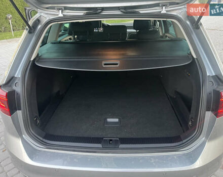 Серый Фольксваген Пассат, объемом двигателя 1.97 л и пробегом 195 тыс. км за 22500 $, фото 33 на Automoto.ua