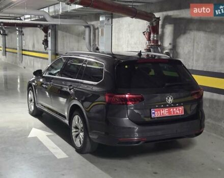 Сірий Фольксваген Пассат, об'ємом двигуна 2 л та пробігом 179 тис. км за 22990 $, фото 55 на Automoto.ua