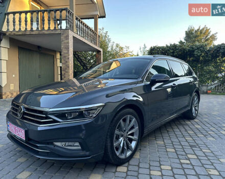 Серый Фольксваген Пассат, объемом двигателя 1.97 л и пробегом 216 тыс. км за 22999 $, фото 1 на Automoto.ua