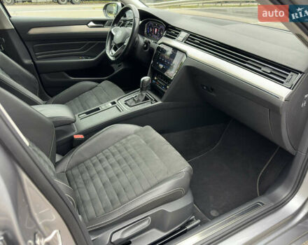 Серый Фольксваген Пассат, объемом двигателя 2 л и пробегом 181 тыс. км за 26499 $, фото 85 на Automoto.ua