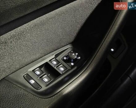 Сірий Фольксваген Пассат, об'ємом двигуна 2 л та пробігом 179 тис. км за 22990 $, фото 111 на Automoto.ua