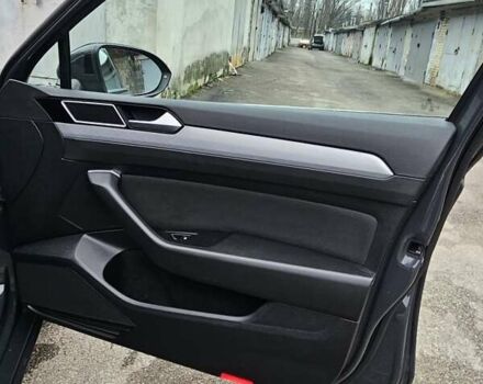 Серый Фольксваген Пассат, объемом двигателя 1.97 л и пробегом 220 тыс. км за 18500 $, фото 28 на Automoto.ua