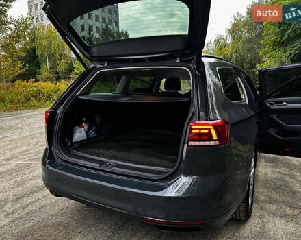 Фольксваген Пассат 2021 в Житомире на Automoto.ua Серый Фольксваген Пассат, объемом двигателя 1.97 л и пробегом 186 тыс. км за 24000 $, фото 4 на Automoto.ua