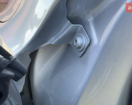 Серый Фольксваген Пассат, объемом двигателя 1.97 л и пробегом 175 тыс. км за 22741 $, фото 34 на Automoto.ua