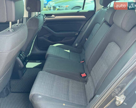 Серый Фольксваген Пассат, объемом двигателя 1.97 л и пробегом 211 тыс. км за 26999 $, фото 13 на Automoto.ua