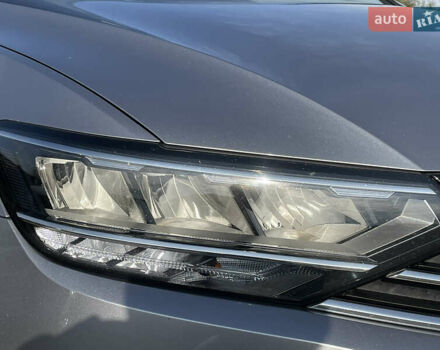 Серый Фольксваген Пассат, объемом двигателя 2 л и пробегом 195 тыс. км за 20954 $, фото 12 на Automoto.ua