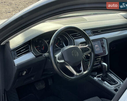 Серый Фольксваген Пассат, объемом двигателя 2 л и пробегом 195 тыс. км за 20954 $, фото 16 на Automoto.ua