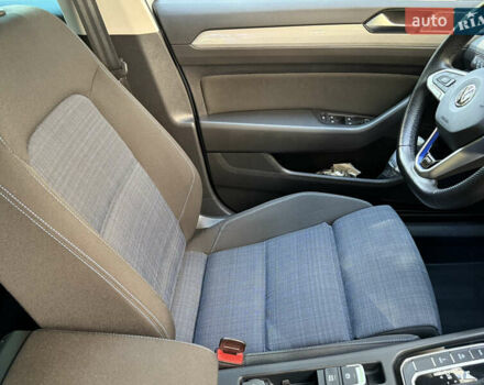 Сірий Фольксваген Пассат, об'ємом двигуна 1.4 л та пробігом 162 тис. км за 24999 $, фото 71 на Automoto.ua