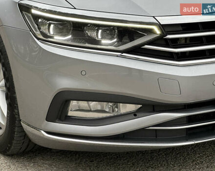 Серый Фольксваген Пассат, объемом двигателя 2 л и пробегом 181 тыс. км за 26699 $, фото 27 на Automoto.ua