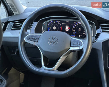 Серый Фольксваген Пассат, объемом двигателя 2 л и пробегом 208 тыс. км за 21999 $, фото 72 на Automoto.ua