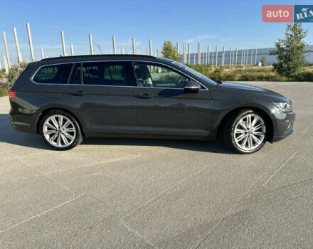 Серый Фольксваген Пассат, объемом двигателя 1.97 л и пробегом 187 тыс. км за 22999 $, фото 12 на Automoto.ua