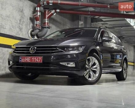 Сірий Фольксваген Пассат, об'ємом двигуна 2 л та пробігом 179 тис. км за 22990 $, фото 63 на Automoto.ua