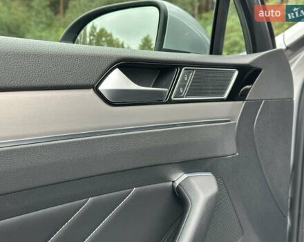 Серый Фольксваген Пассат, объемом двигателя 2 л и пробегом 181 тыс. км за 26499 $, фото 61 на Automoto.ua