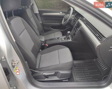 Серый Фольксваген Пассат, объемом двигателя 1.97 л и пробегом 210 тыс. км за 20000 $, фото 31 на Automoto.ua