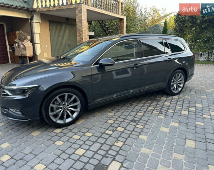 Серый Фольксваген Пассат, объемом двигателя 1.97 л и пробегом 216 тыс. км за 22999 $, фото 2 на Automoto.ua