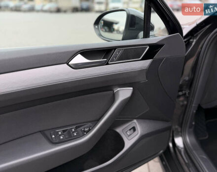 Сірий Фольксваген Пассат, об'ємом двигуна 2 л та пробігом 220 тис. км за 23975 $, фото 14 на Automoto.ua