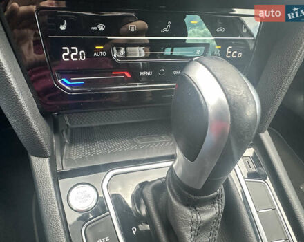 Сірий Фольксваген Пассат, об'ємом двигуна 1.4 л та пробігом 179 тис. км за 24990 $, фото 12 на Automoto.ua