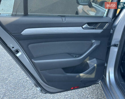 Серый Фольксваген Пассат, объемом двигателя 2 л и пробегом 208 тыс. км за 21999 $, фото 52 на Automoto.ua