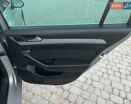 Серый Фольксваген Пассат, объемом двигателя 1.97 л и пробегом 195 тыс. км за 22500 $, фото 30 на Automoto.ua