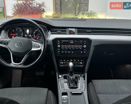 Фольксваген Пассат 2021 в Стрые на Automoto.ua Серый Фольксваген Пассат, объемом двигателя 1.97 л и пробегом 190 тыс. км за 19999 $, фото 17 на Automoto.ua